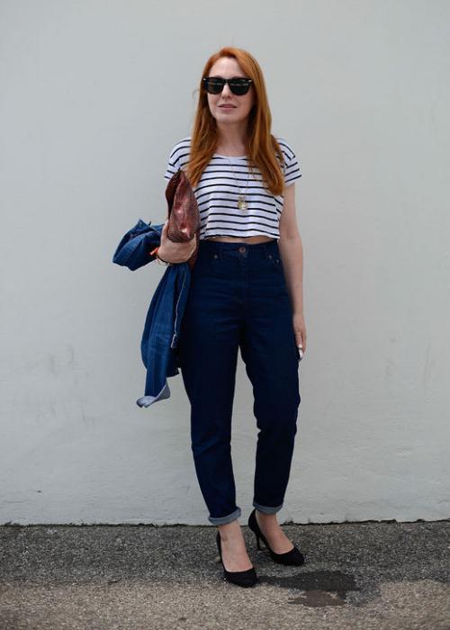 Чем джинсы бойфренды отличаются от бананов. Чем отличается крой джинсов мом и бойфрендов 08