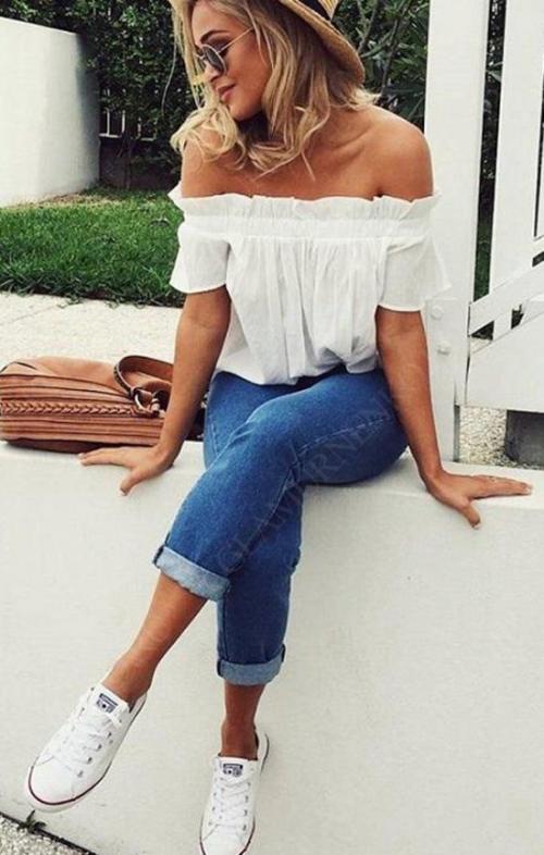 Черно красные кеды. Белые кеды