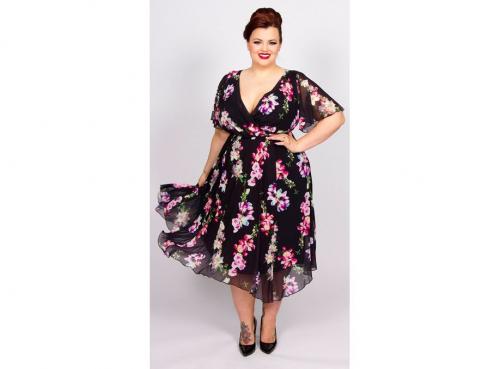 Осенний лук для полной девушки. Модные цвета и принты одежды для полных женщин осень зима 2019 2020 13 Осенний лук для полной девушки. Модные цвета и принты одежды для полных женщин осень зима 2019 2020 13