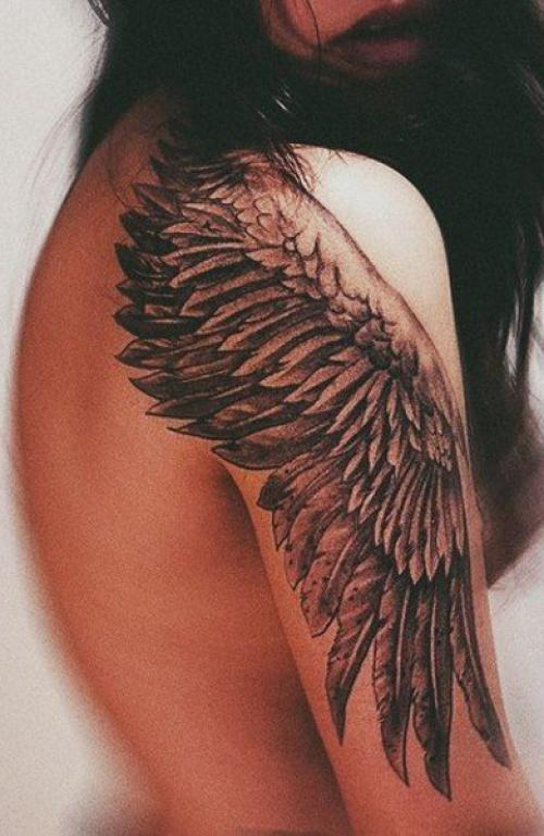 Тату на пояснице крылья. Татуировка крылья