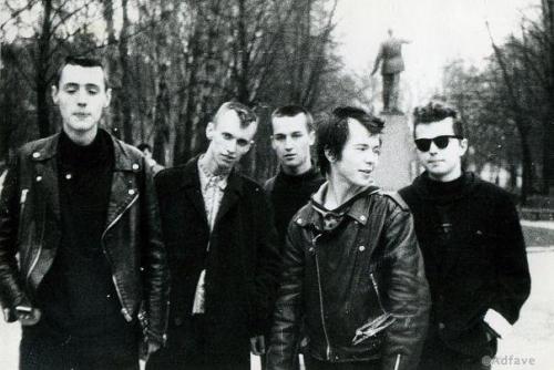 Слаксы мужские 90-х. Мода 90-х. Неужели мы так одевались?