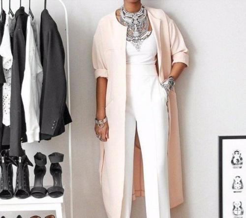 Гардероб женщины после 50 лет. Что включает в себя базовый гардероб 50-летней женщины? 02