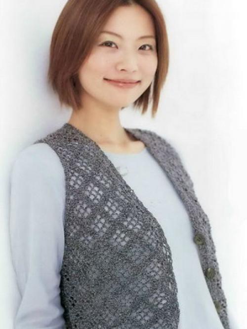 С чем носить трикотажную жилетку. С чем носить удлиненный жилет без рукавов летом 36 С чем носить трикотажную жилетку. С чем носить удлиненный жилет без рукавов летом 36