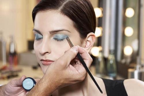 Смоки айс для глубоко посаженных глаз пошаговое. Советы в макияже для глубоко посаженных глаз с пошаговыми фото