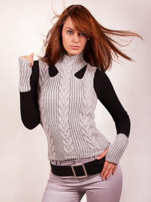 С чем носить трикотажную жилетку. С чем носить удлиненный жилет без рукавов летом 27 С чем носить трикотажную жилетку. С чем носить удлиненный жилет без рукавов летом 27