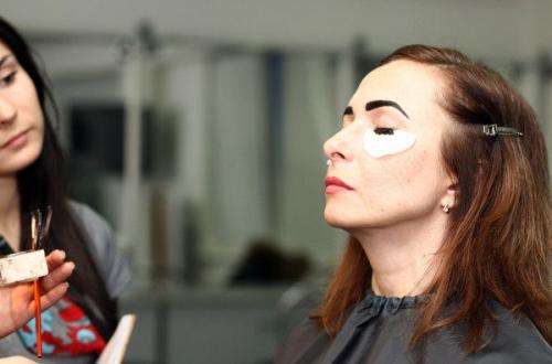 Окрашивание ресниц плюсы и минусы. Когда цвет имеет значение