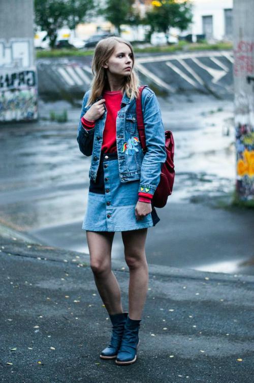 Рюкзак и каблуки. С чем носить красный рюкзак — тренд всех сезонов (более 40 фото)