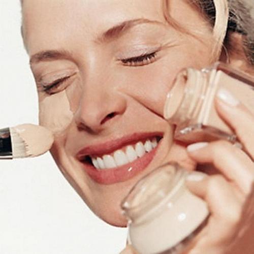 Вечерний макияж со стрелками. Макияж глаз со стрелками в зависимости от их цвета 01