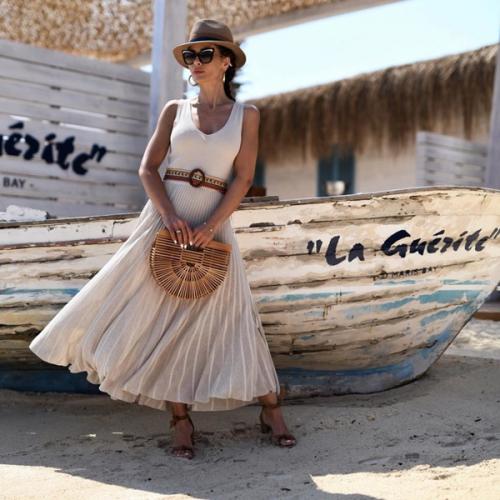 Мода 2019 кому з. Платья