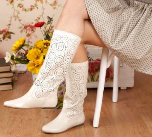 Открытые сапоги. Разновидности летних сапог.