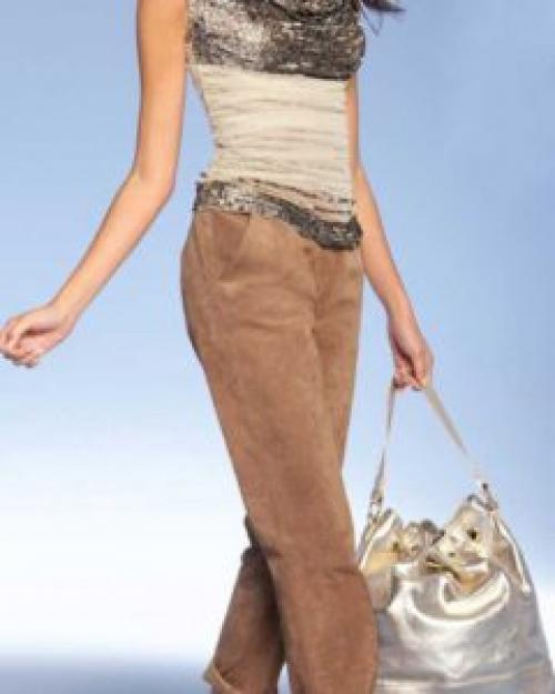 Брюки замшевые с чем носить. С чем носить замшевые вещи: советы стилистов