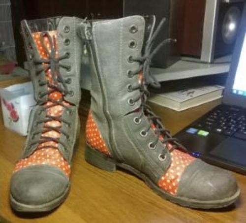 Как украсить резиновые сапоги. Как украсить сапоги своими руками: фото