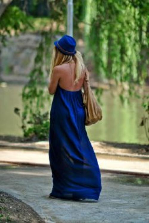 С чем носить синюю шапку. Виды зимних шапок