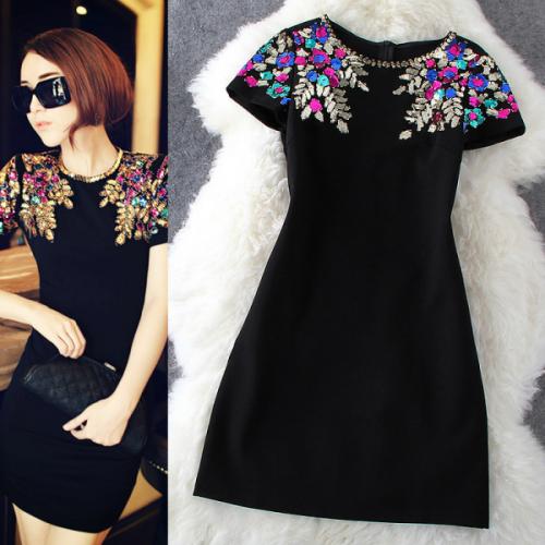 Украшения на платье своими руками. Как украсить платье бусинами своими руками 25 Украшения на платье своими руками. Как украсить платье бусинами своими руками 25