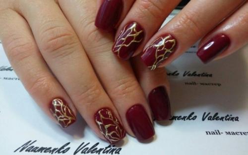 Платье цвета марсала с какими туфлями. Платье цвета марсала, макияж, маникюр и туфли под него, аксессуары и бижутерия под цвет вина, с чем носить вечерние длинные варианты