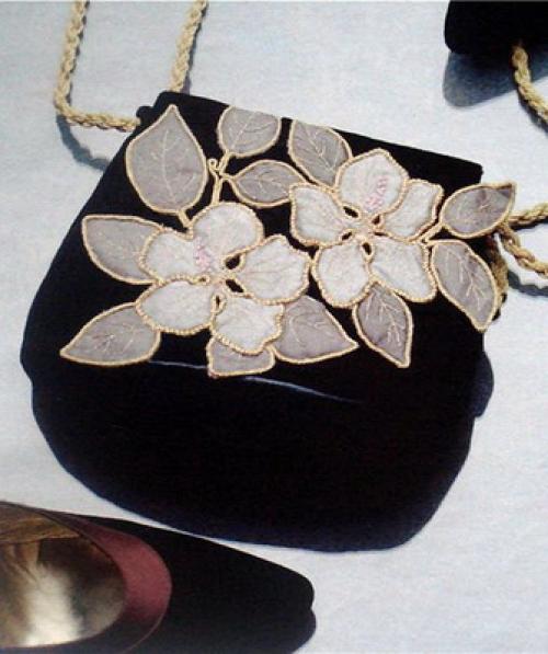 Как украсить старую сумку. Декор старой кожаной сумки 20