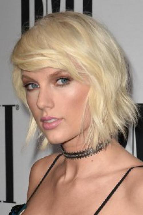 С Чем Носить чокеры на шею 2019. Чокер на шею: с Чем Носить это стильное украшение