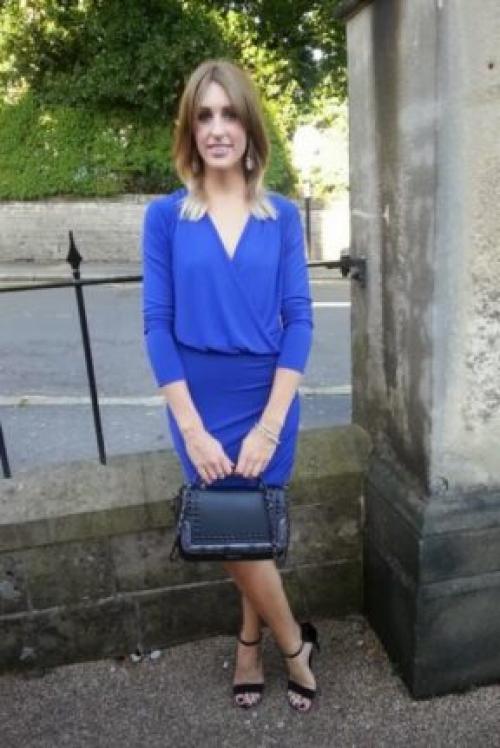 Голубой цвет в одежде кому идет. Офисный образ