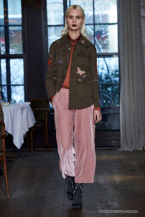 Луки с бархатными брюками. С чем носить бархатные брюки, чтобы покорить Fusion-мир