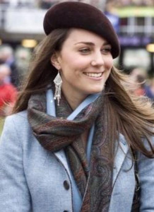 С чем носить берет осенью