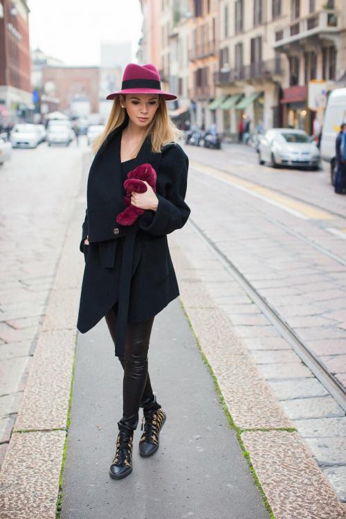 Зеленое пальто с шапкой. Как правильно подобрать шапку, шарф и перчатки к пальто. Простые правила