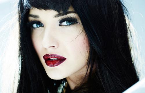 Нежный макияж для брюнеток. Секрет четвертый — правильный макияж глаз для брюнеточек 14