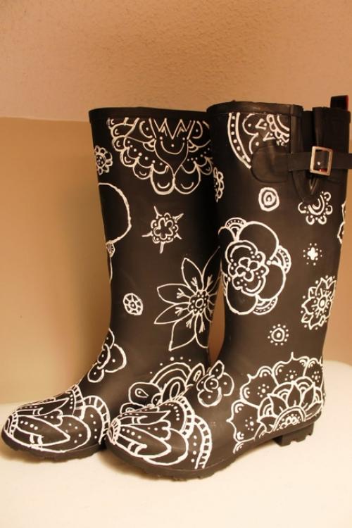 Как украсить детские резиновые сапоги. Как украсить резиновые сапоги своими руками 01