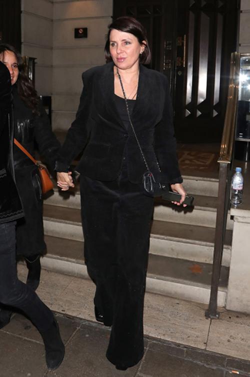 Уличный стиль Кейт Мосс. Уличный стиль знаменитости: Кейт Мосс и другие звезды в Париже 16