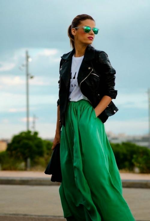 Салатовая юбка с чем носить. Зеленая юбка – модный тренд (более 30 фото стильных образов)