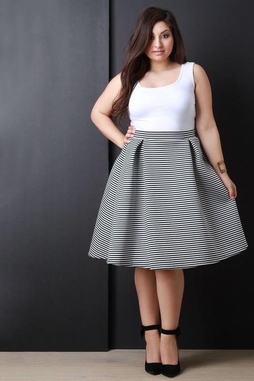 Как украсить юбку карандаш. Юбка-карандаш и ее достоинства 23 Как украсить юбку карандаш. Юбка-карандаш и ее достоинства 23