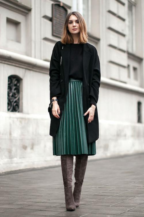 Салатовая юбка с чем носить. Зеленая юбка – модный тренд (более 30 фото стильных образов)