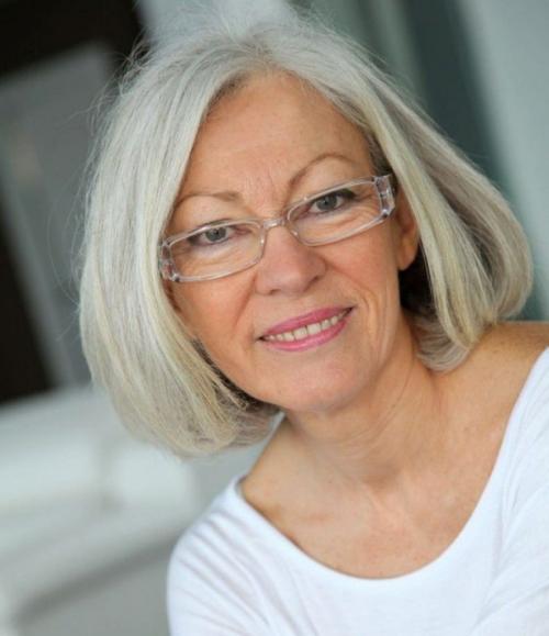 Как должна выглядеть женщина в 60 лет. Как обычно выглядят женщины в 60-70 лет?