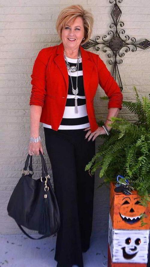 Уличная мода для женщин 40 лет. Прекрасные женщины в 40 и одежда 16 Уличная мода для женщин 40 лет. Прекрасные женщины в 40 и одежда 16