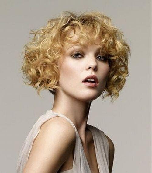 Прически для тонких вьющихся волос. Прически для редких вьющихся от природы локонов