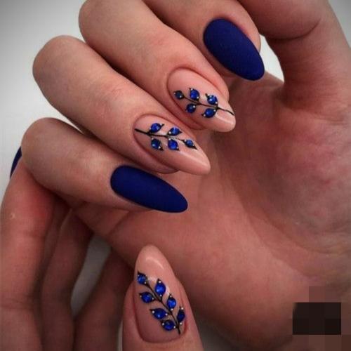 Синий маникюр 2019. Маникюр 2019 | 10 оттенков синего