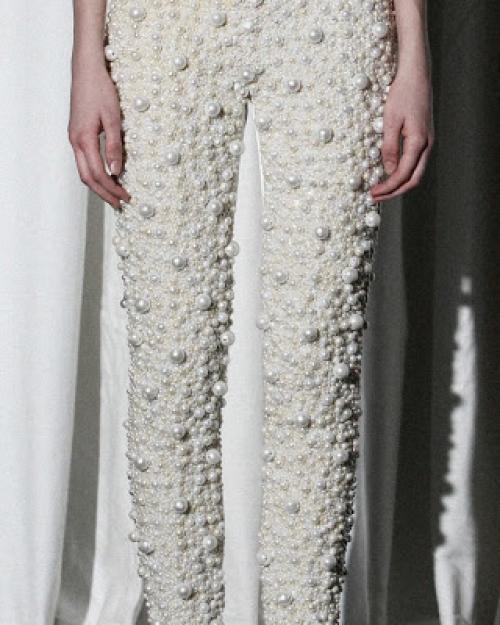 Как украсить платье жемчугом. Нарядная одежда, вышитая жемчугом в закладки 27