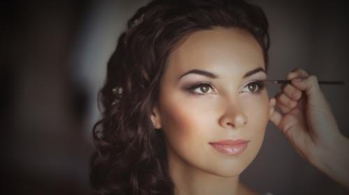 Макияж для холодных брюнеток. Макияж для брюнеток