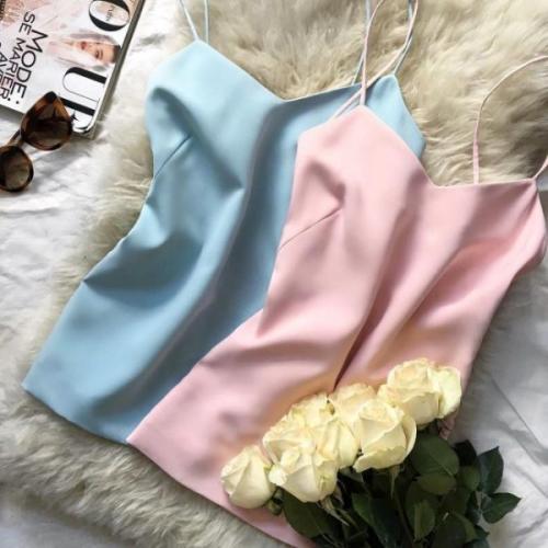 Кружевной топ под пиджак. Какие топы в бельевом стиле будут в моде?