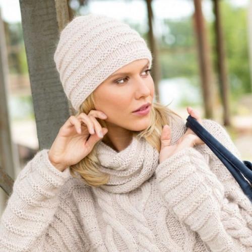 Связать шапку для круглого лица. Какие головные уборы не стоит носить женщинам с круглым лицом