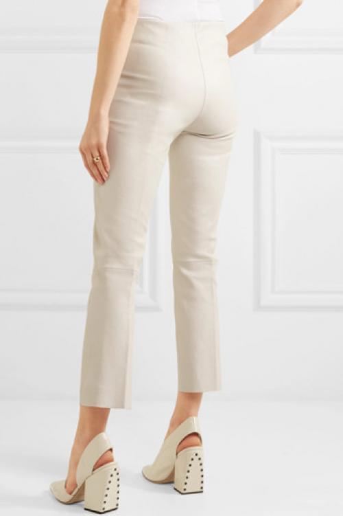 Как должны сидеть кожаные брюки. Актуальные цветовые решения