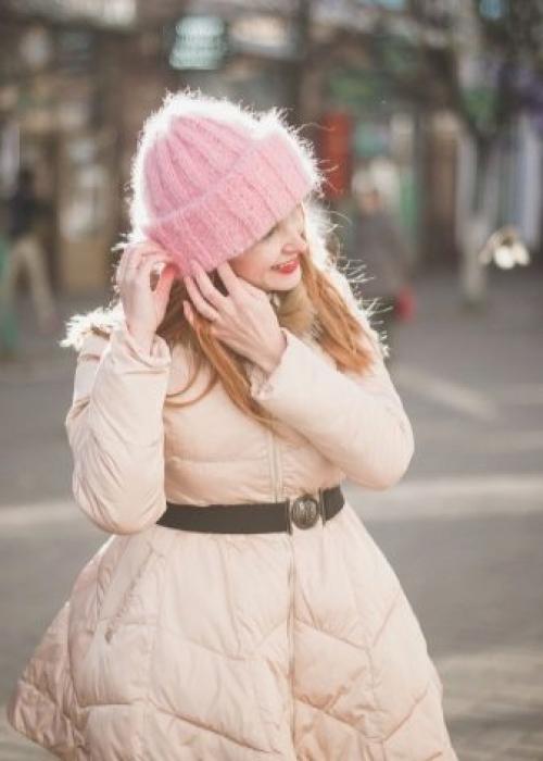 Узор на шапку из бусин. Как украсить вязаную шапку своими руками – несколько идей оригинального декора простой трикотажной шапочки 14 Узор на шапку из бусин. Как украсить вязаную шапку своими руками – несколько идей оригинального декора простой трикотажной шапочки 14