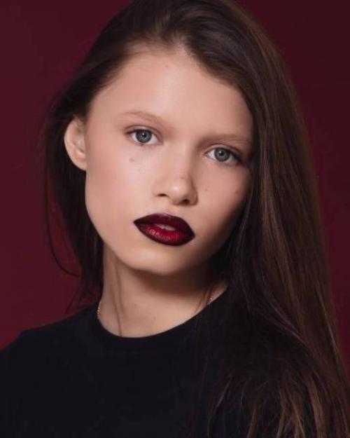 Темная помада. Как сделать помаду темнее?