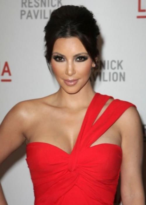 Какие туфли подойдут к красному платью в пол. Какие туфли подойдут к красному платью: фото, интересные варианты 16