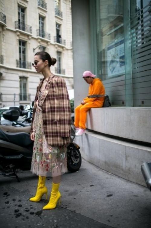 Сапоги с открытым носком с чем носить. Тренд сезона — сапоги-носки: 10 образов, которые никого не оставят равнодушным