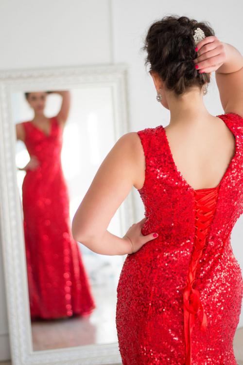 Какие туфли подойдут к красному платью в пол. Какие туфли подойдут к красному платью: фото, интересные варианты 09