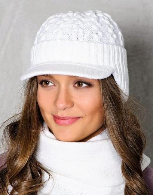 Коралловый берет с чем носить. Цвет 05 Коралловый берет с чем носить. Цвет 05