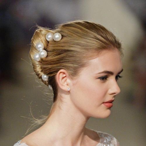 Технология выполнения прически ракушка