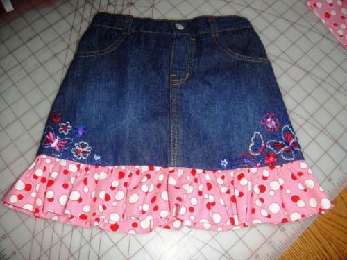 Как удлинить джинсовую юбку своими руками. Как удлинить юбку или платье своими руками?