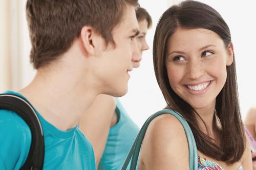 Что одеть на первое свидание подростку. Как одеться на первое свидание девушке-подростку?