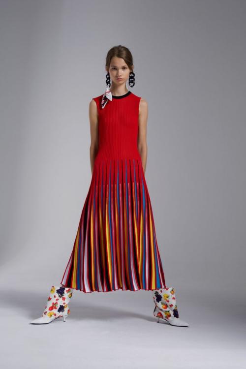 Красное платье 2019. Модное красное платье 2019 – обзор новинок